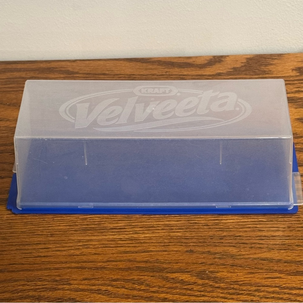 Kraft Velveeta Cheese Storage Container Blue Clear 2 pound loaf Made in the USA